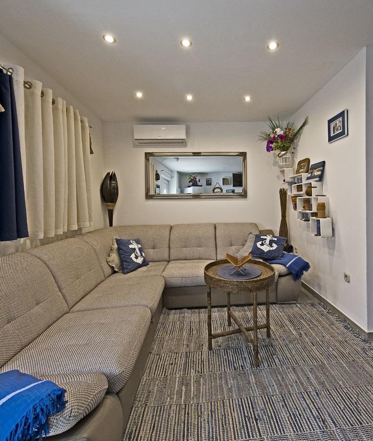 Holiday Home Listesi 1 トロギール エクステリア 写真
